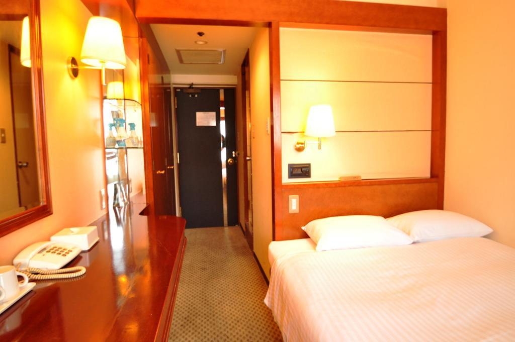 Toko City Hotel Umeda Osaca Quarto foto
